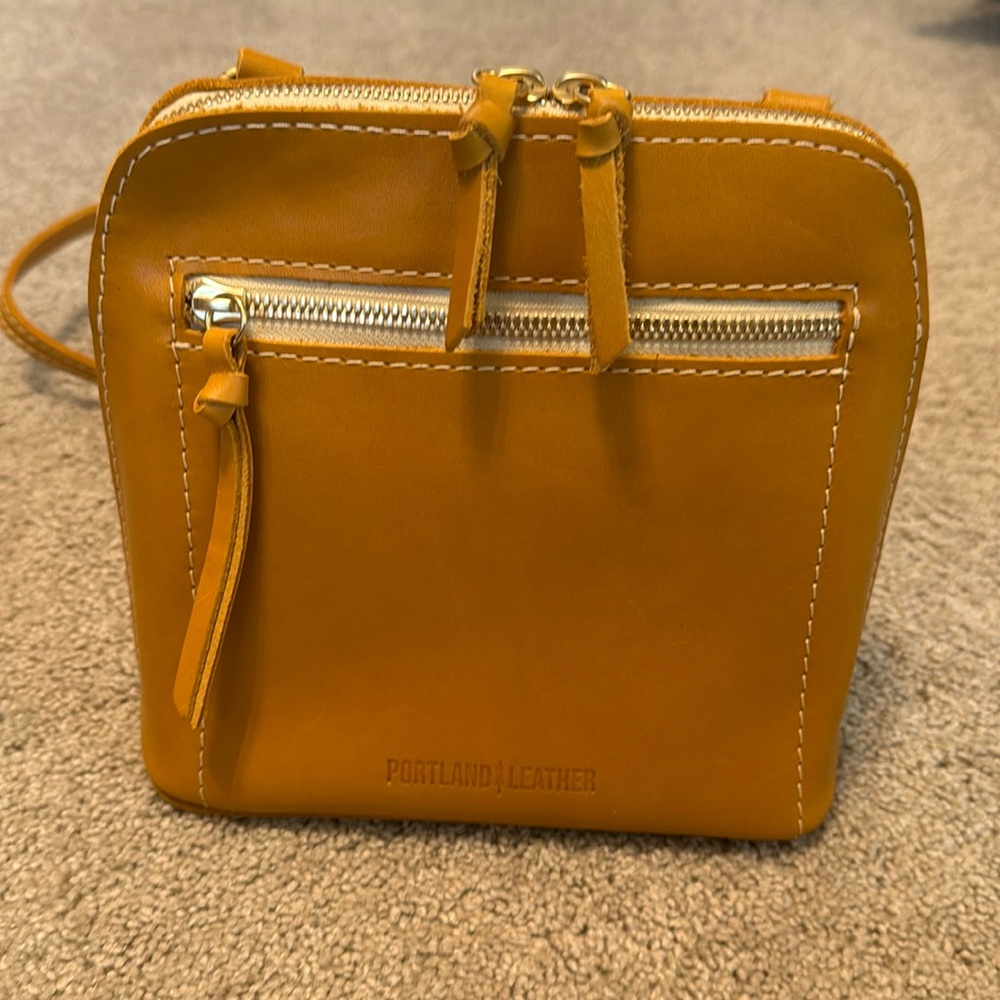Portland Leather Luna